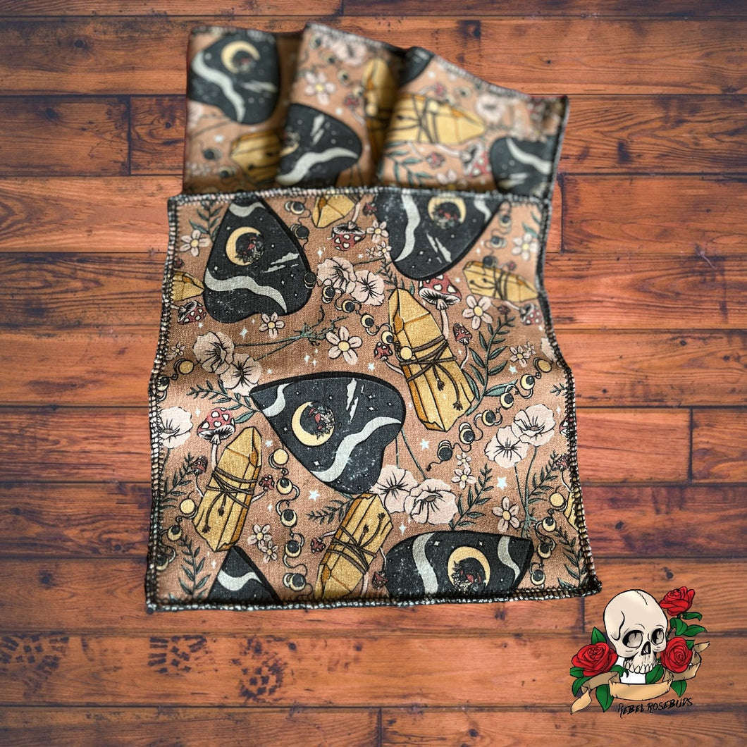 Whimsical planchette cloth wipes