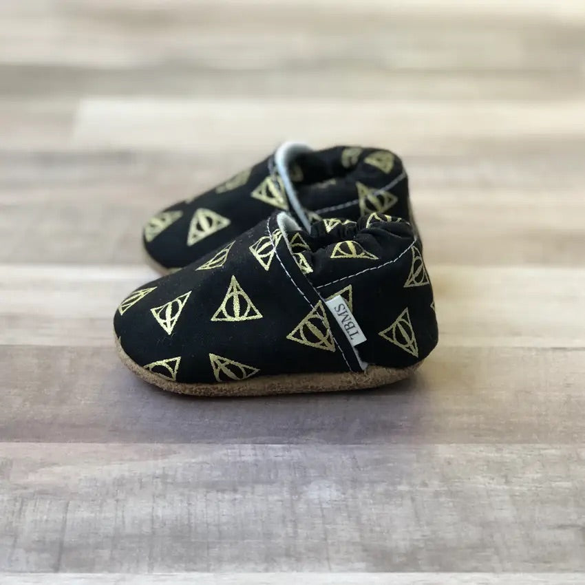 Black & gold slip on booties - 6-9 months