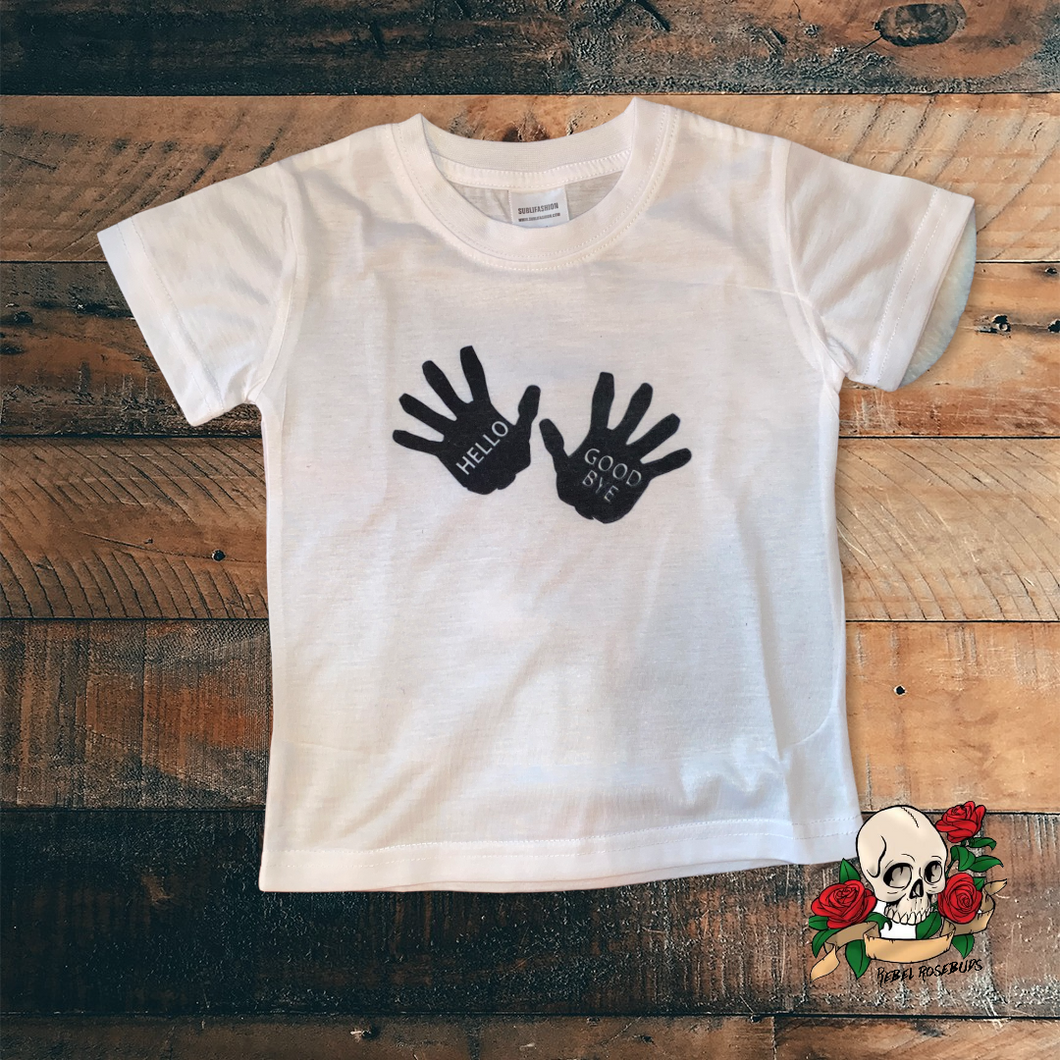 Hello/goodbye tee